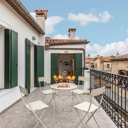 La Bricola Terrace Apartment *